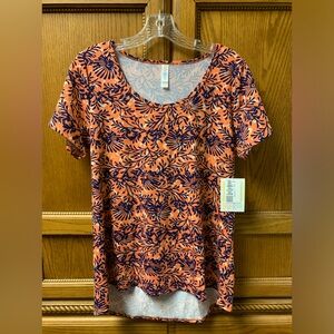 NWT! LuLaRoe Women’s “Classic T” Salmon & Dark Blue Floral Print Size Medium
